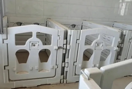 カーフペンプラスチック製カーフハッチ家畜機器ワンストップ供給