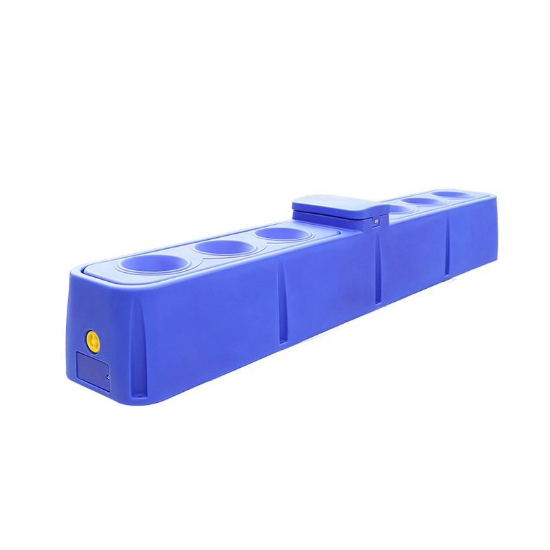 4m/13.1ft。牛水トラフ