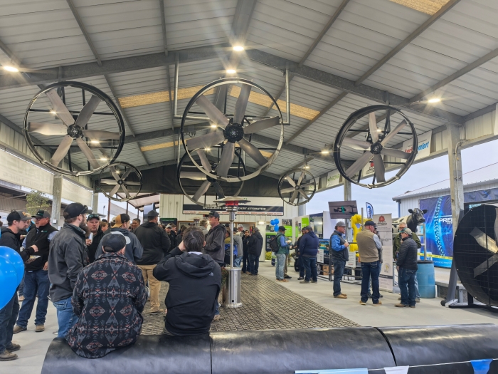 A technical showcase of Terrui's 2026 livestock equipment highlights, demonstrating the 30% energy-saving PMSM direct-drive fans and frost-free intelligent heated waterers designed for year-round ranch productivity. A technical showcase of Terrui's 2026 livestock equipment highlights, demonstrating the 30% energy-saving PMSM direct-drive fans and frost-free intelligent heated waterers designed for year-round ranch productivity.